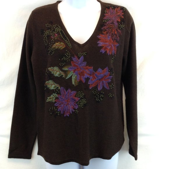 TABI Simply Classic Floral Embroidered Sweater. - Picture 3 of 10